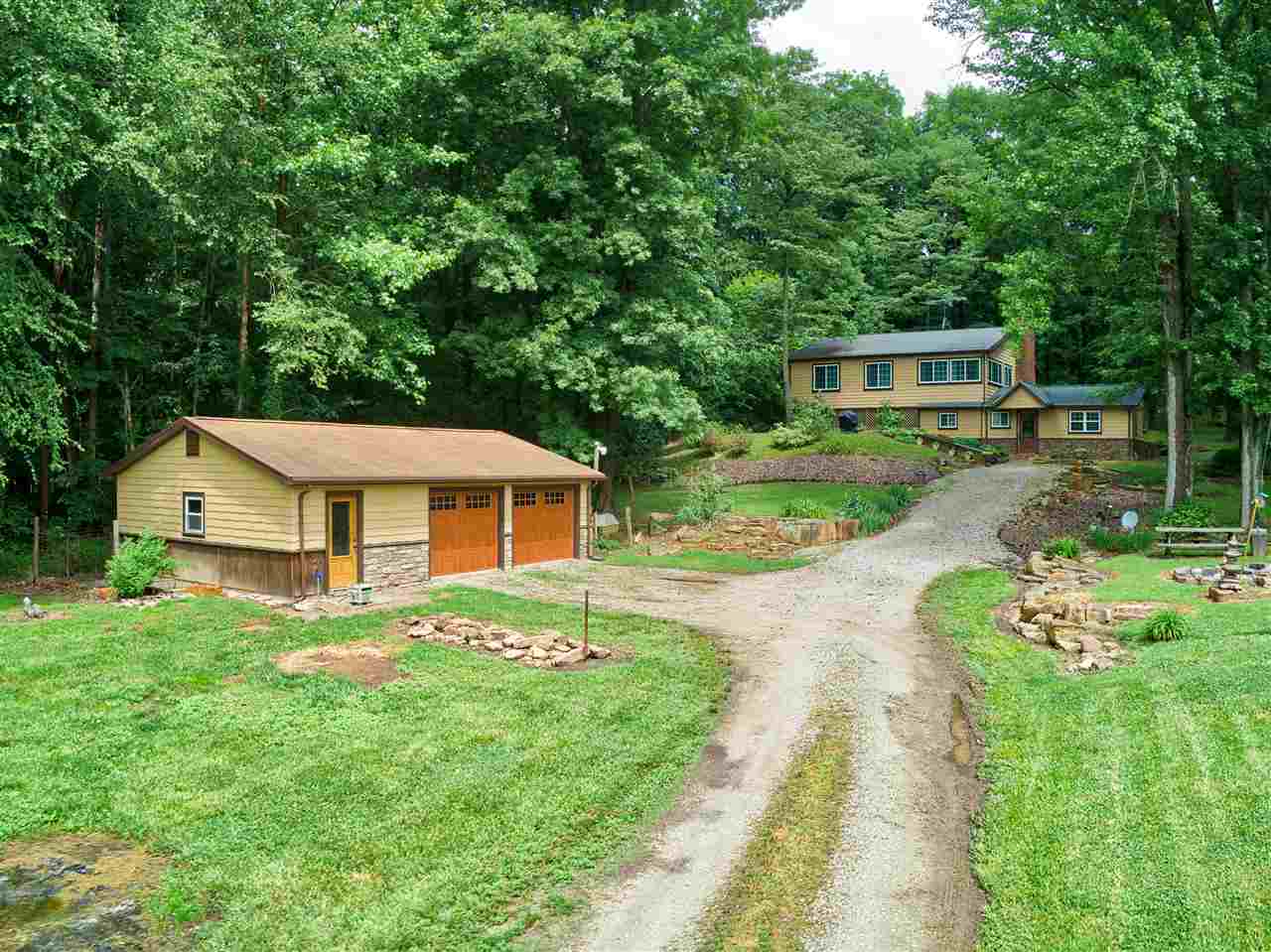4015 Kleitz Road Evansville, IN 47720 - Photo 4 of 36 Gallery Image 4