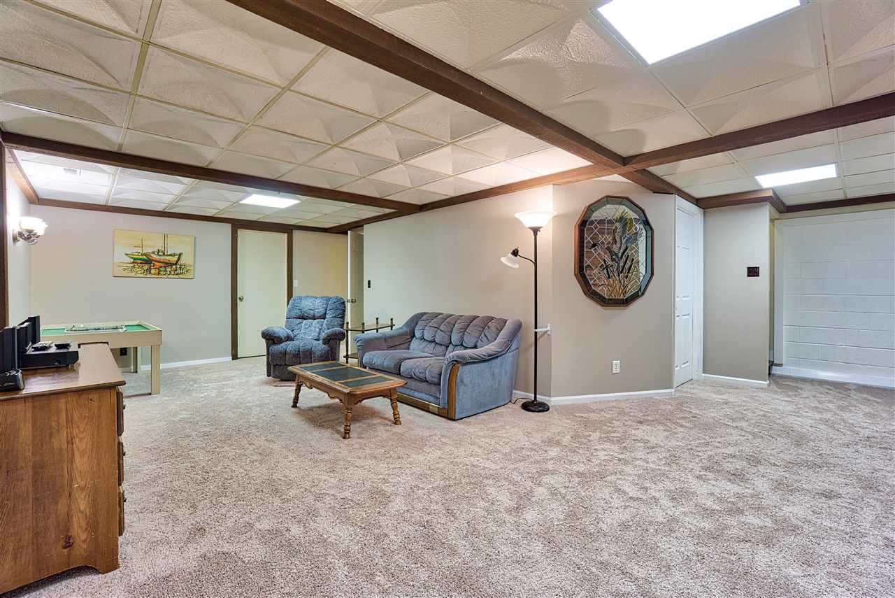 4015 Kleitz Road Evansville, IN 47720 - Photo 8 of 36 Gallery Image 8