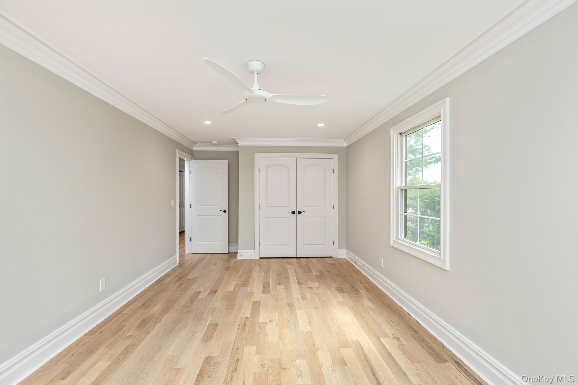 223 Town Line Road Commack, NY 11731 - Photo 22 of 36