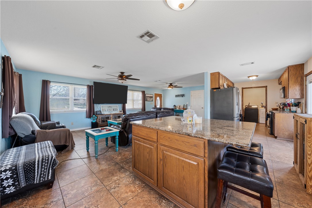 121 Pr 202 Aquilla, TX 76622 - Photo 7 of 25