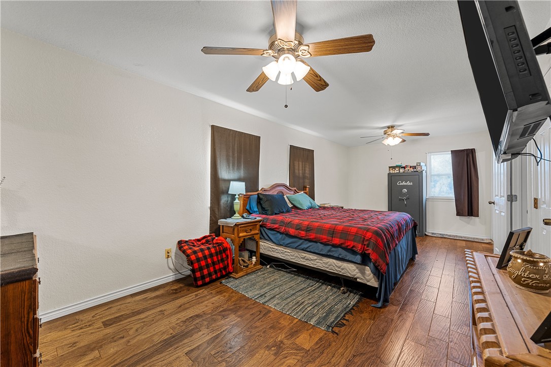 121 Pr 202 Aquilla, TX 76622 - Photo 9 of 25