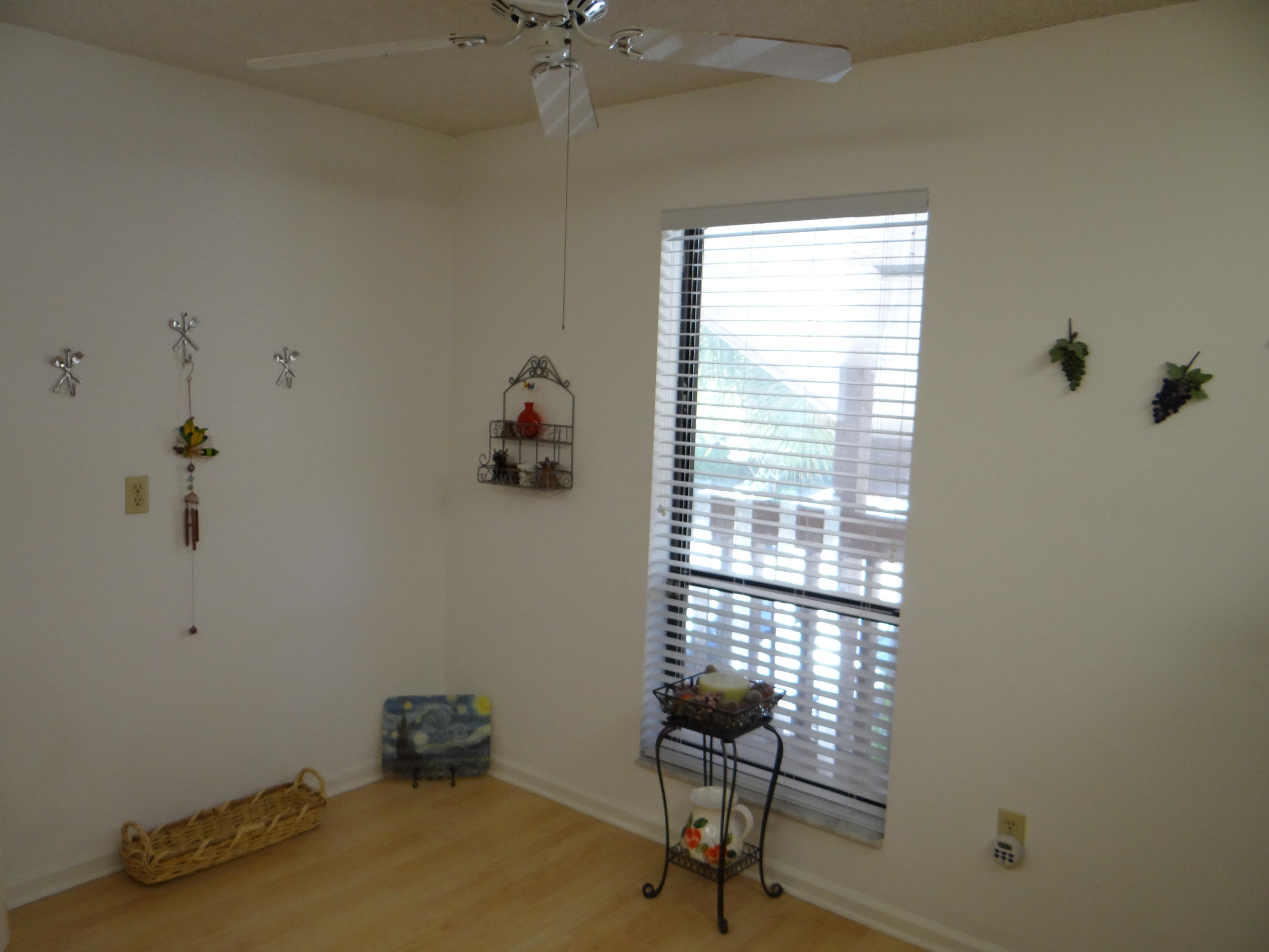 9352 Sable Ridge Circle, Unit D Boca Raton, FL 33428 - Photo 6 of 46 DSC01412