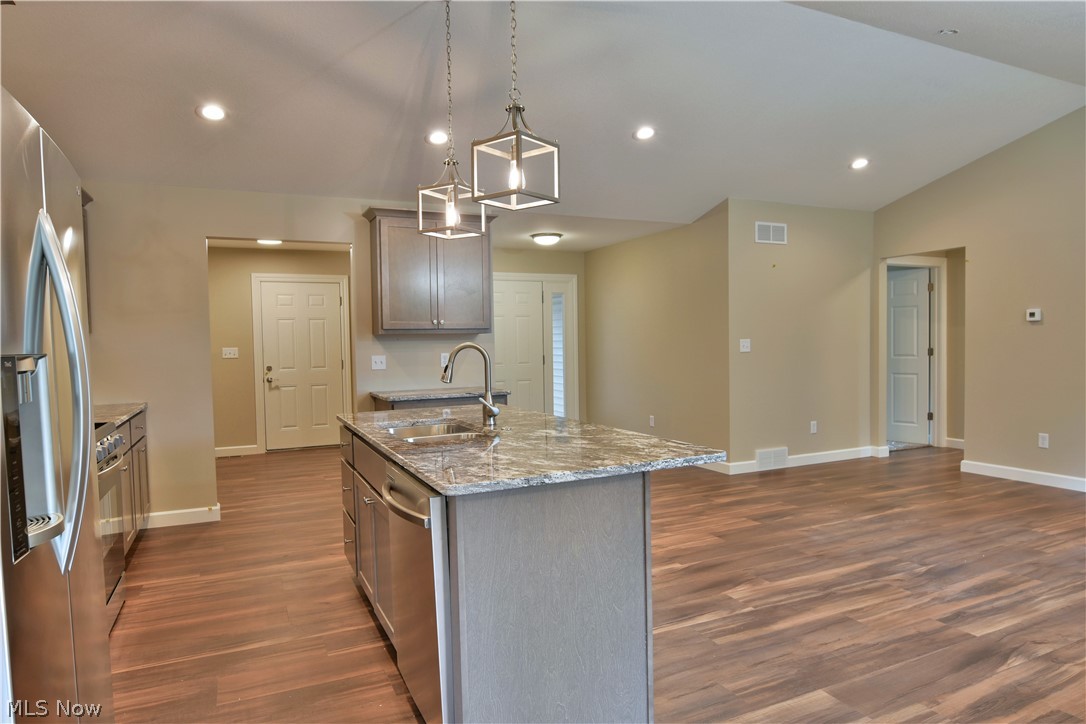 149 Howland Wilson Road Northeast Warren, OH 44484 - Photo 7 of 35 Gallery Image 7