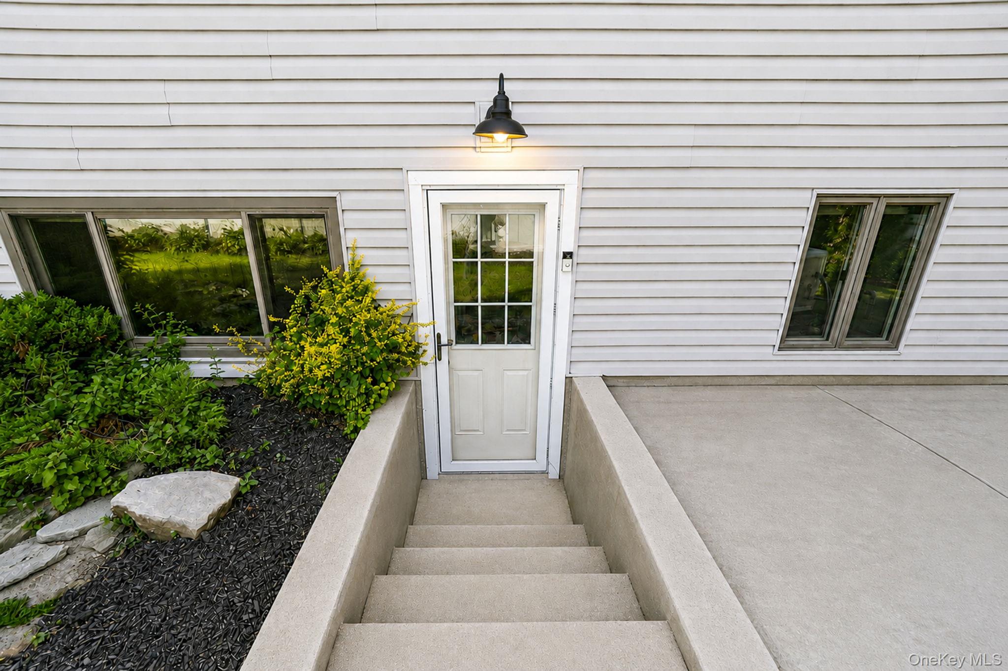 1 Rutgers Street Smithtown, NY 11787 - Photo 22 of 37 Gallery Image 22