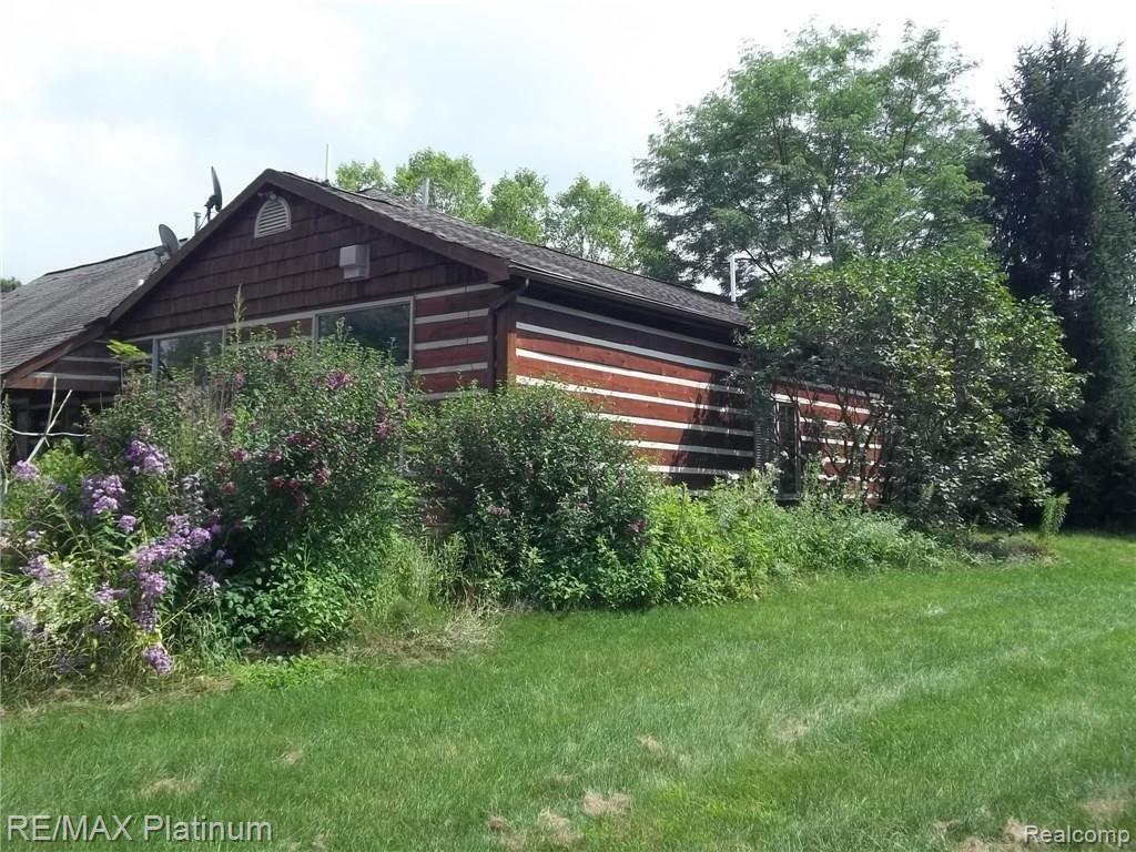 4411 East Allen Road Howell, MI 48855 - Photo 7 of 43