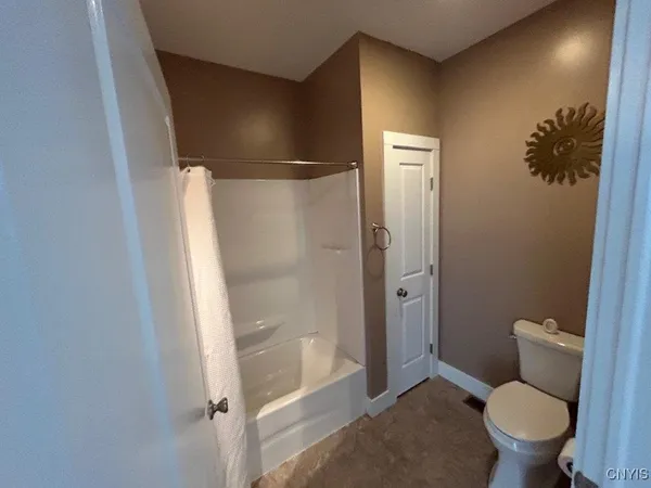 $2,100 | 4255 Bell Crest Drive, Unit LEFT, Cortlandville, NY 13045