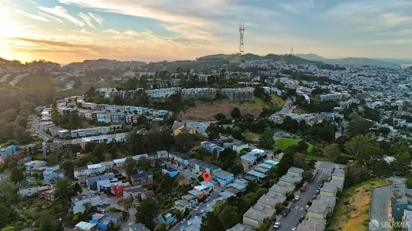 $1,398,000 | 100 Farnum Street, San Francisco, CA 94131