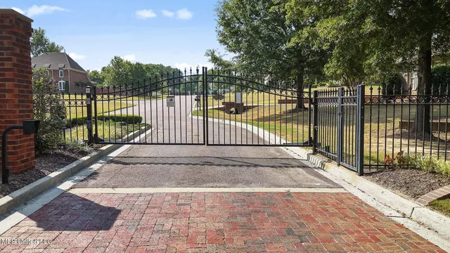 $639,000 | 2147 Chancellor Cove, Nesbit, MS 38651