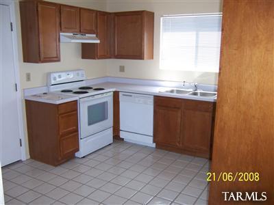 4372 West Bunk House Road Tucson, AZ 85741 - Photo 7 of 17 Gallery Image 7
