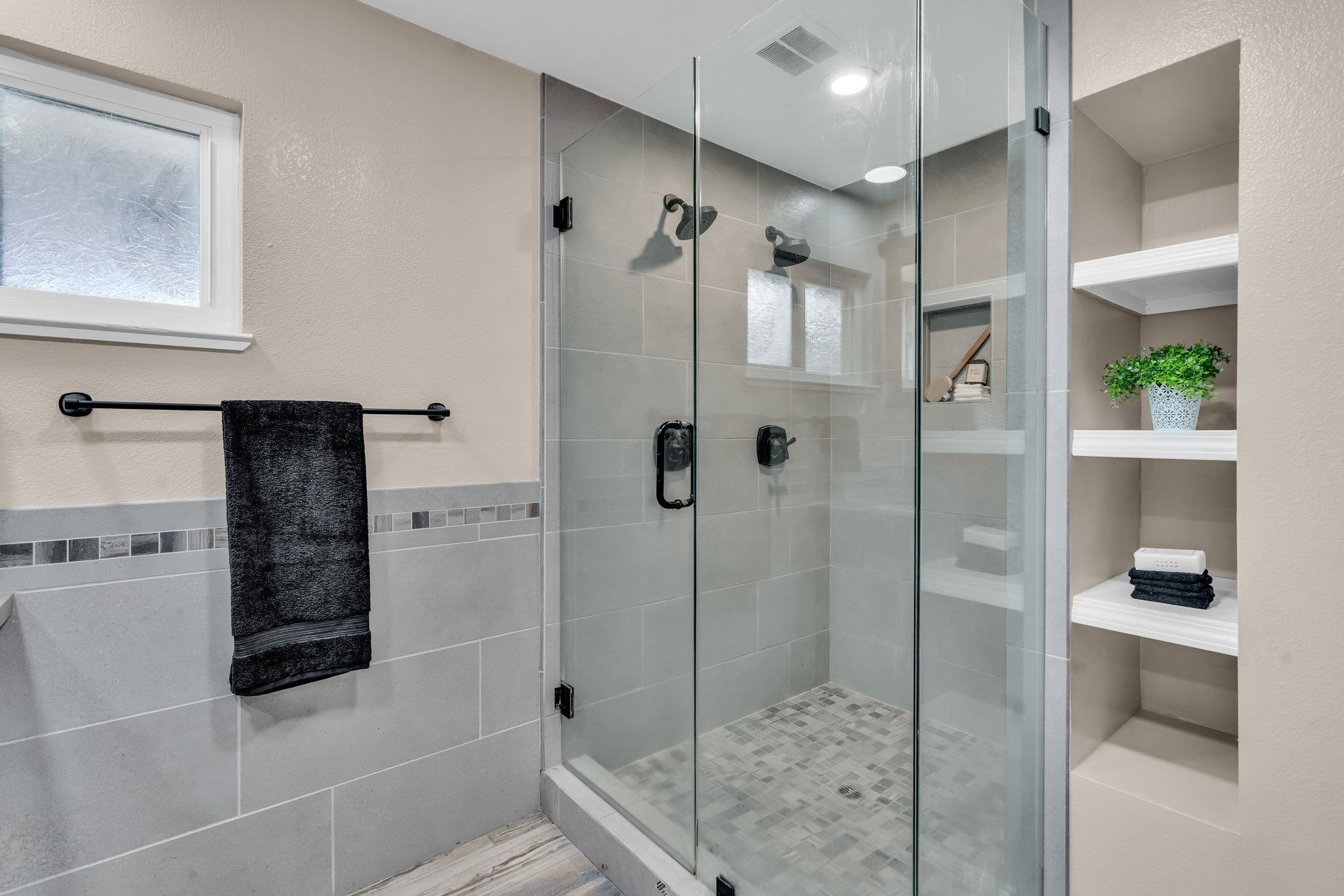 1660 Sunset Road Brentwood, CA 94513 - Photo 31 of 45 Full bath featuring a stall shower