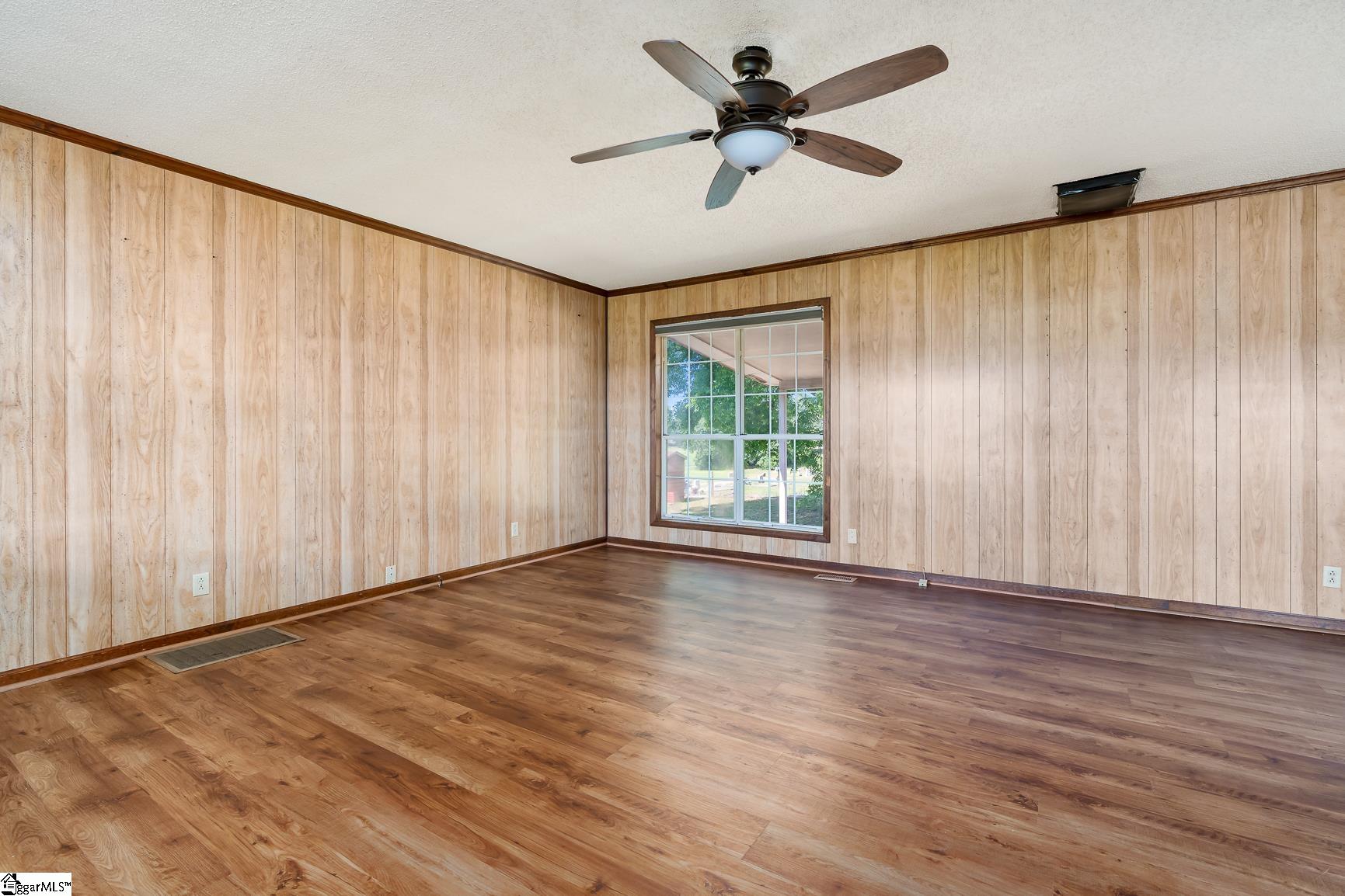 220 Old Asbury Road Anderson, SC 29625 - Photo 7 of 35 Gallery Image 7