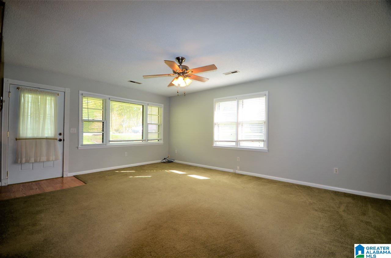 109 Hickory Avenue Southwest Cullman, AL 35055 - Photo 6 of 27
