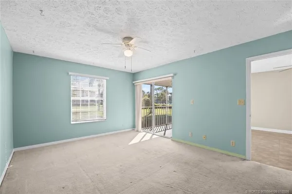 $179,800 | 806 Southeast Central Parkway, Unit 6, Stuart, FL 34994