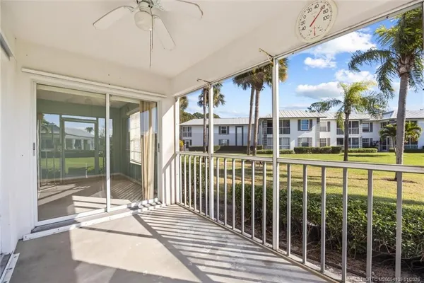 $179,800 | 806 Southeast Central Parkway, Unit 6, Stuart, FL 34994