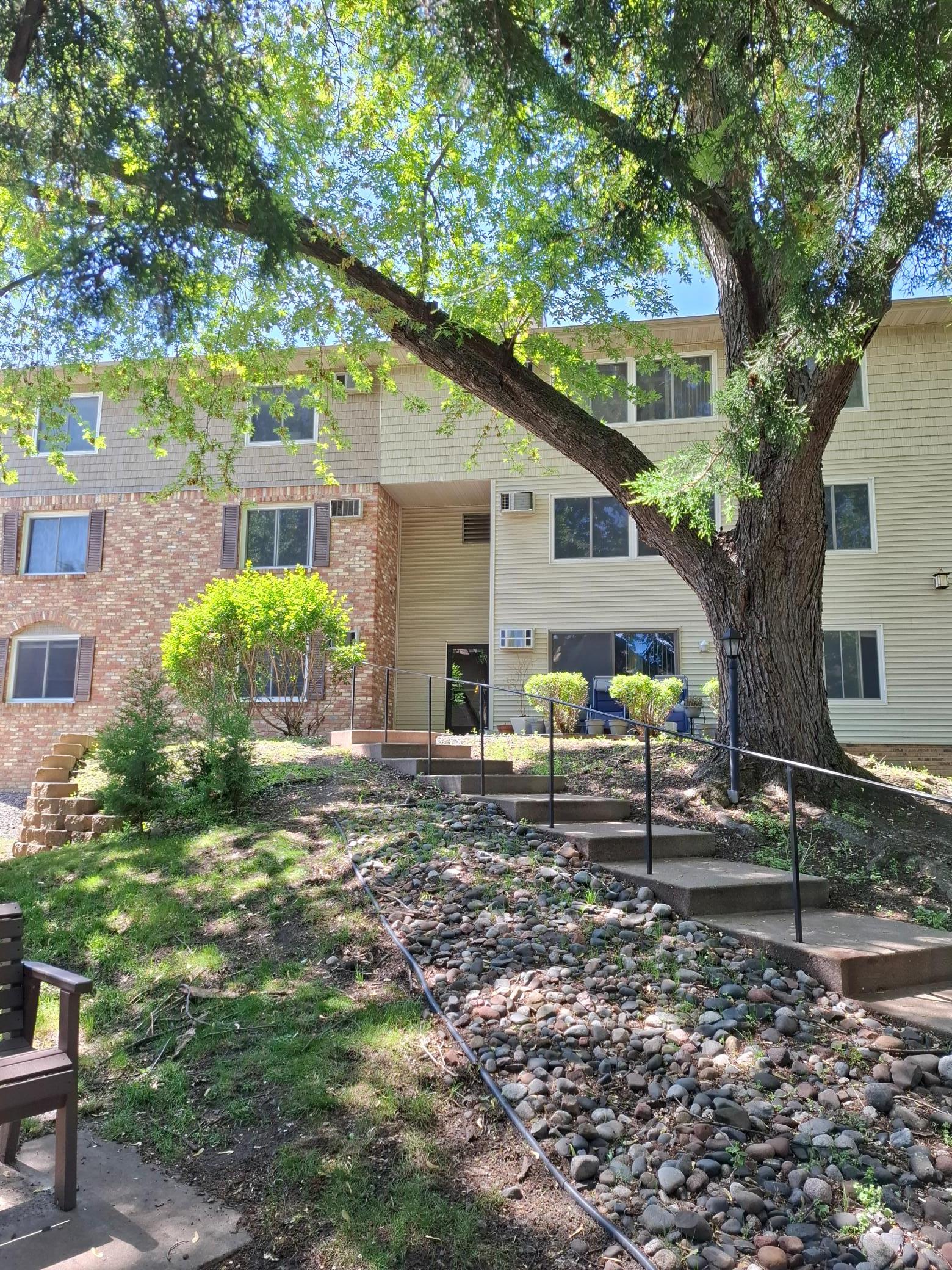 10301 Cedar Lk Road South, Unit 201 Hopkins, MN 55305 - Photo 25 of 32
