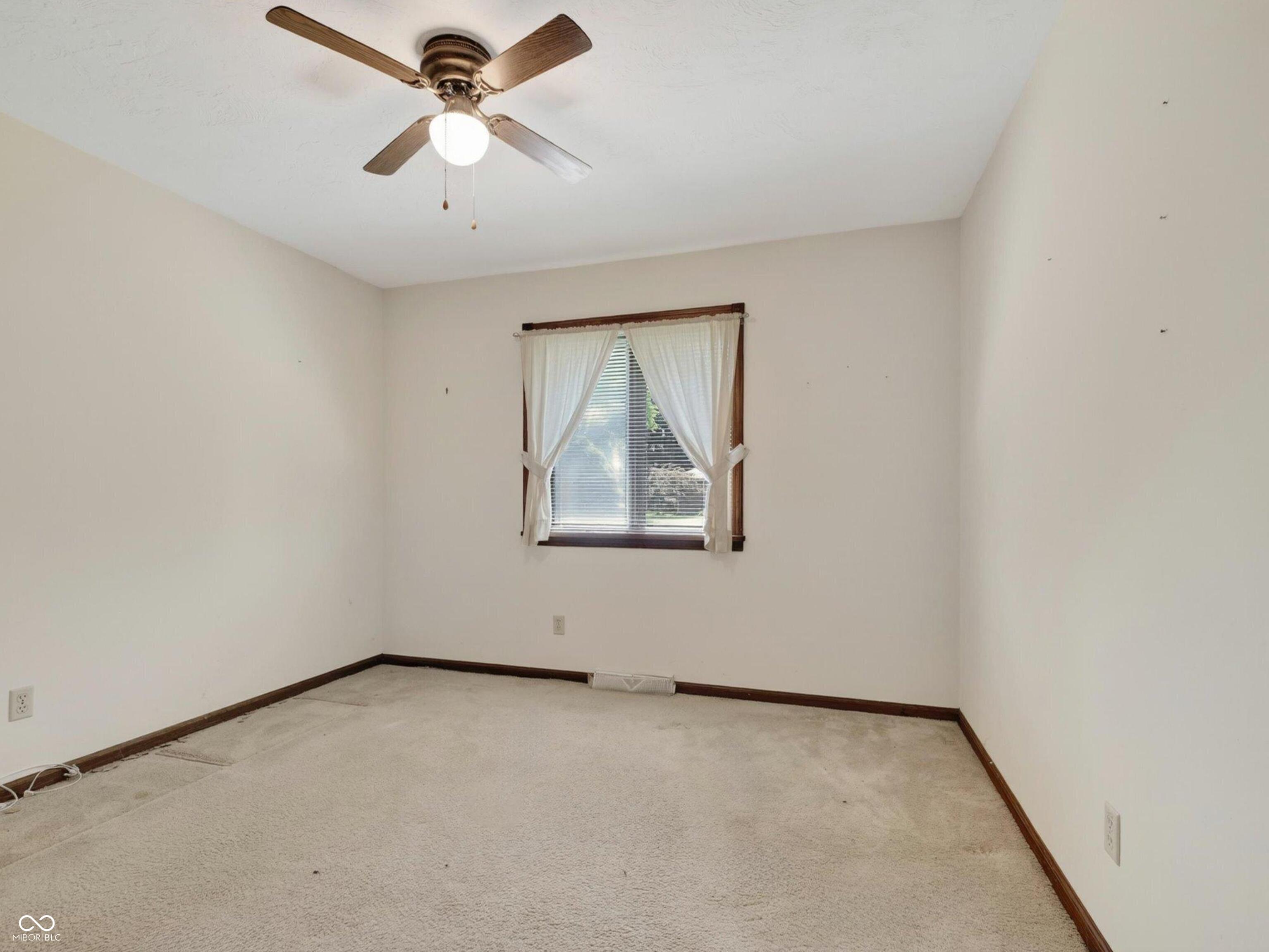 8782 Surrey Drive Pendleton, IN 46064 - Photo 25 of 34