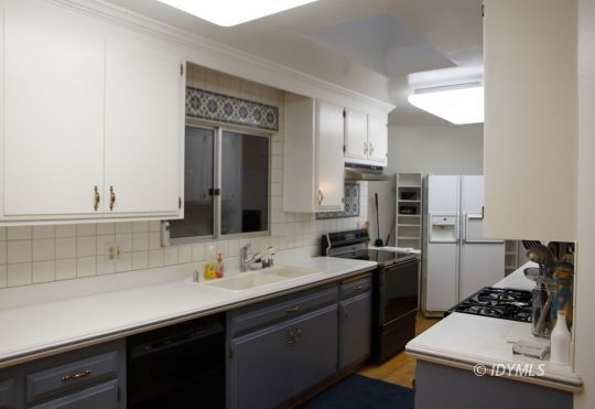 25270 Cougar Road Idyllwild, CA 92549 - Photo 19 of 35 Kitchen