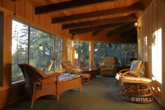 25270 Cougar Road Idyllwild, CA 92549 - Photo 21 of 35 Large Screened in Porch