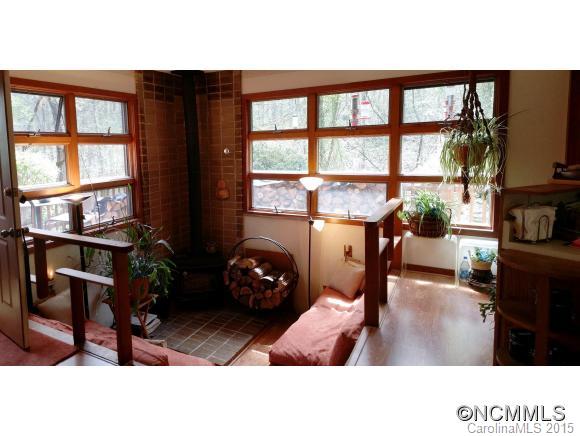 8160 Grapevine Road Marshall, NC 28753 - Photo 10 of 24 Gallery Image 10