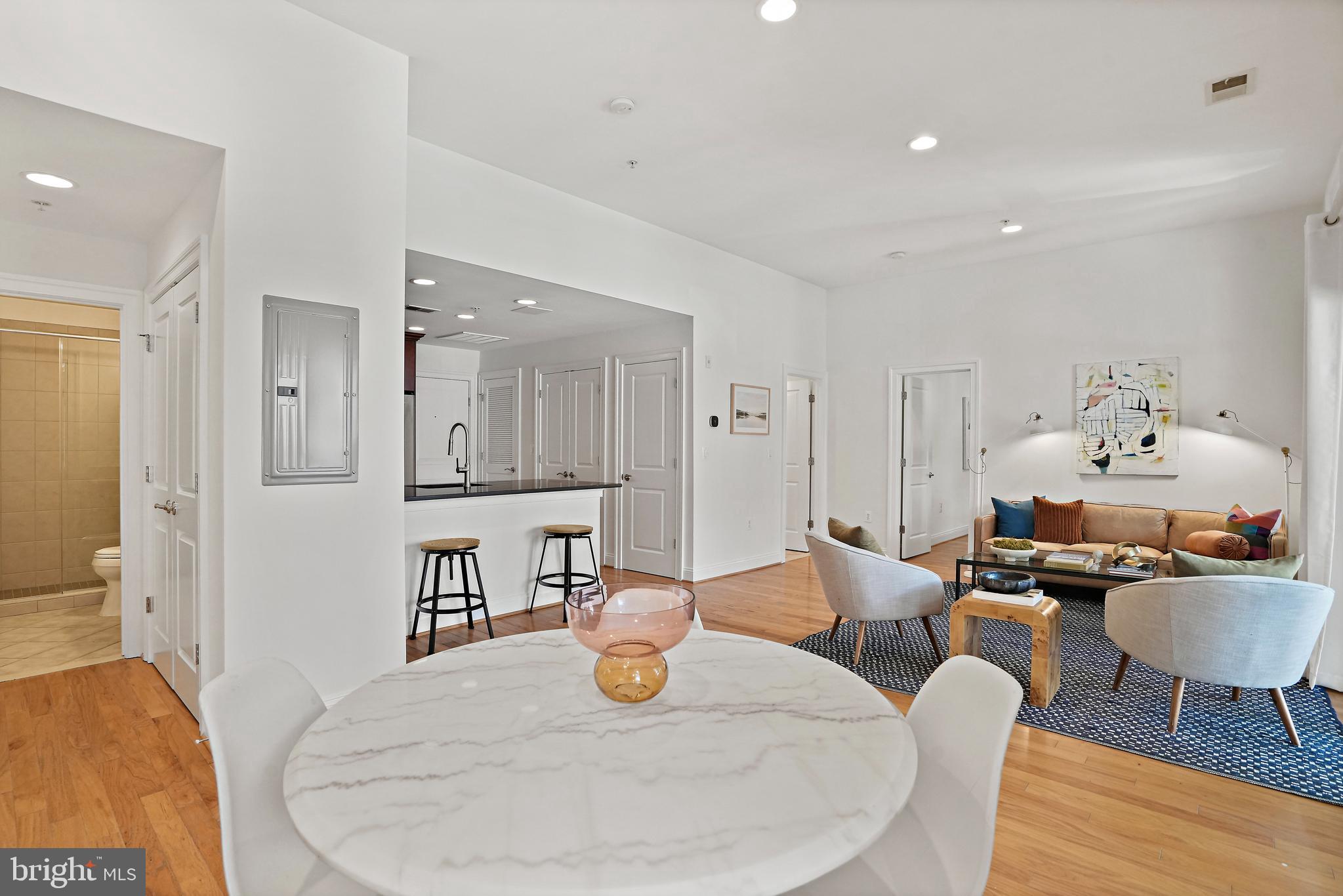 1407 W Street Northwest, Unit 201 Washington, DC 20009 - Photo 4 of 17 Dining area