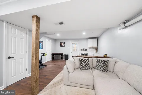 $365,000 | 135 Van Fleet Circle, Pottstown, PA 19464