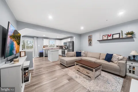 $365,000 | 135 Van Fleet Circle, Pottstown, PA 19464