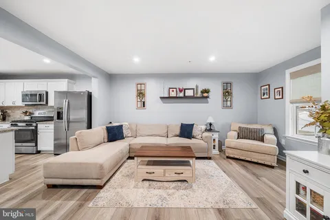 $365,000 | 135 Van Fleet Circle, Pottstown, PA 19464