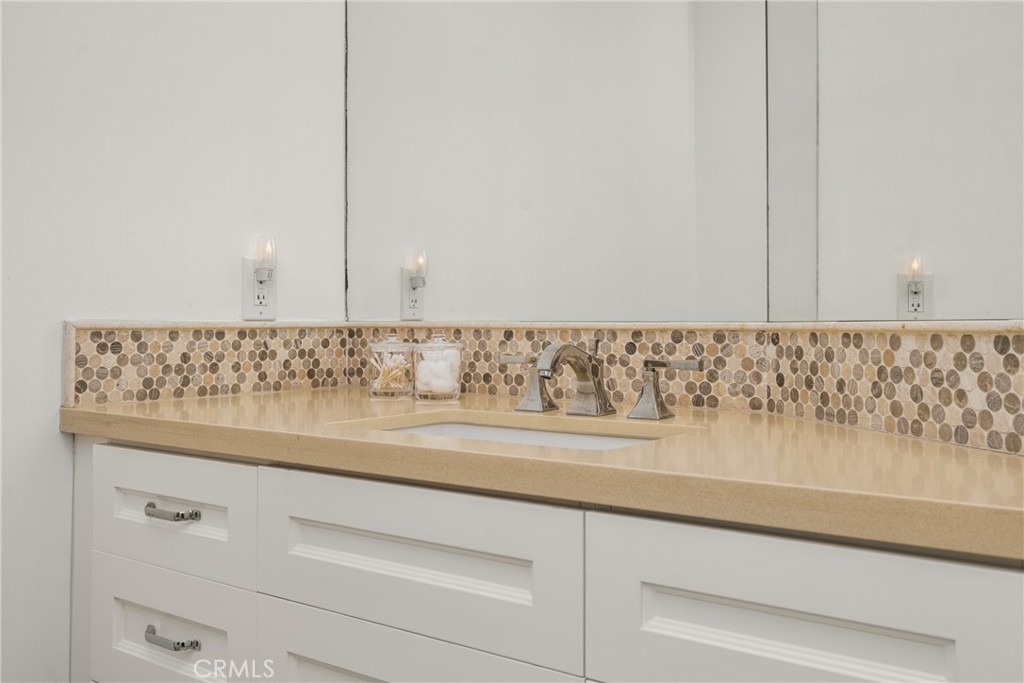 8 Moon Shadow, Unit 8 Irvine, CA 92603 - Photo 27 of 41