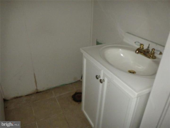 259 Copley Road Upper Darby, PA 19082 - Photo 11 of 12