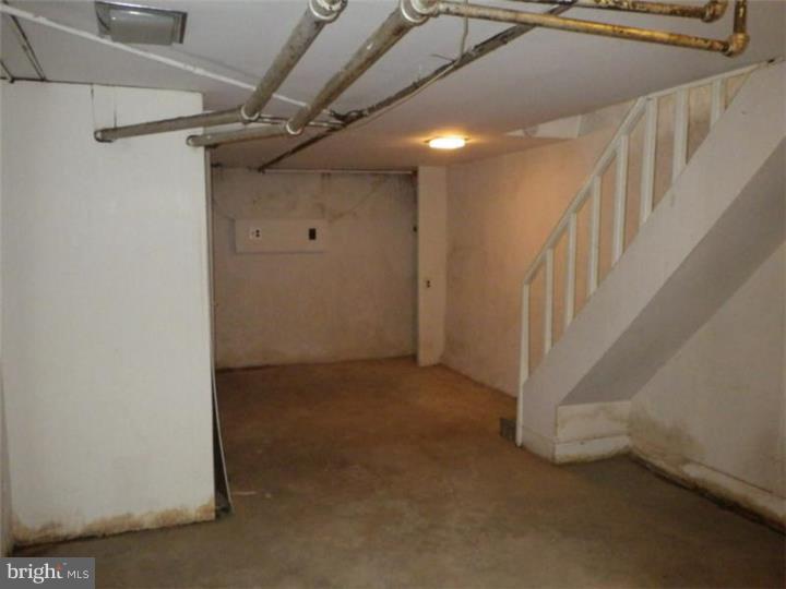 259 Copley Road Upper Darby, PA 19082 - Photo 10 of 12
