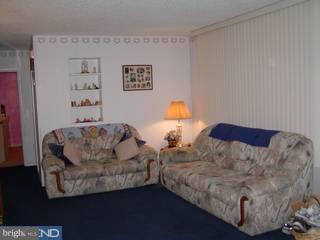 7424 Dungan Road Philadelphia, PA 19111 - Photo 2 of 6 Gallery Image 2
