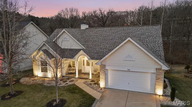 $459,900 | 780 Emerald Oaks Court, Eureka, MO 63025