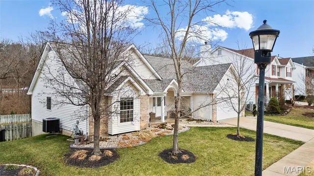 $459,900 | 780 Emerald Oaks Court, Eureka, MO 63025