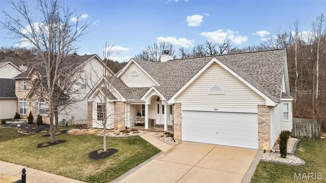 $459,900 | 780 Emerald Oaks Court, Eureka, MO 63025