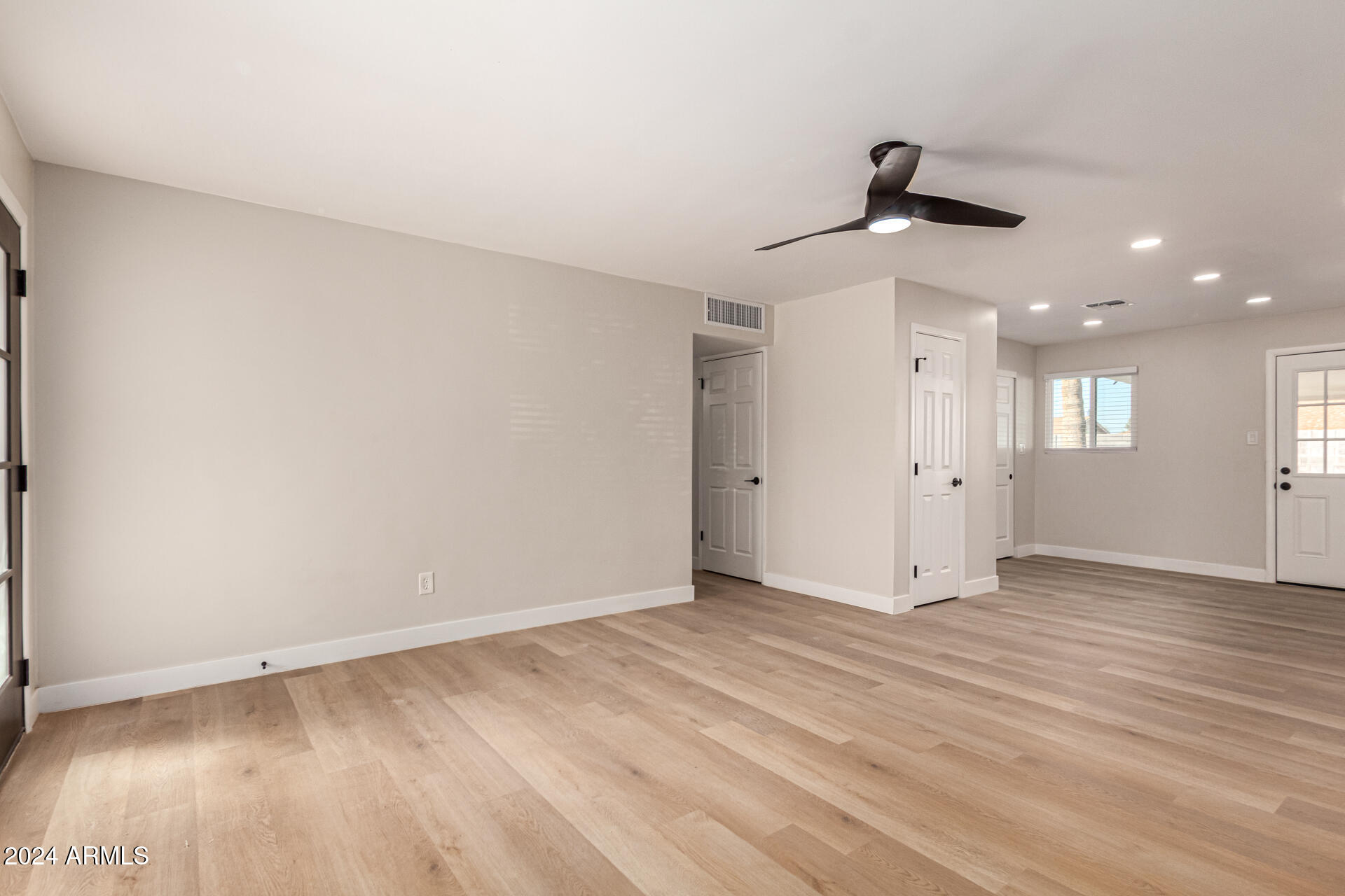 818 West Elna Rae Street Tempe, AZ 85281 - Photo 17 of 52 11-Elna Rae