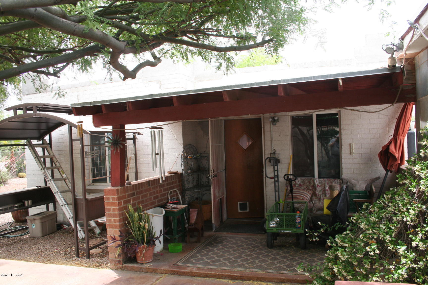 202 West Navajo Road Tucson, AZ 85705 - Photo 1 of 16