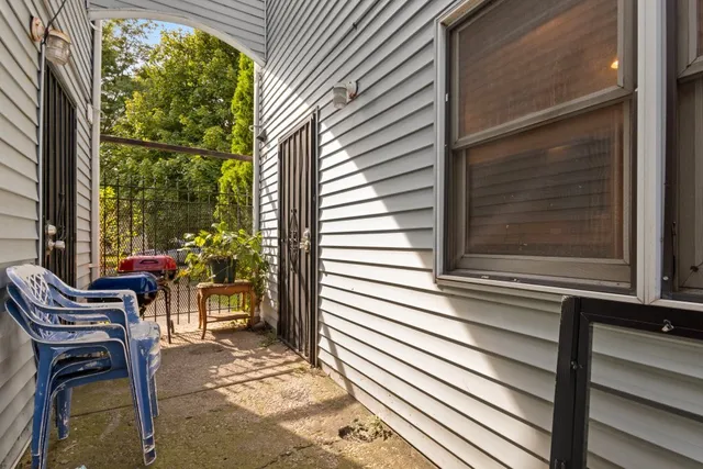 $200,000 | 2101 South 4th Avenue, Unit B, Maywood, IL 60153