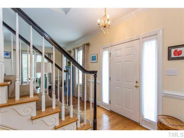 817 Babock Court Raleigh, NC 27609 - Photo 2 of 25 Foyer