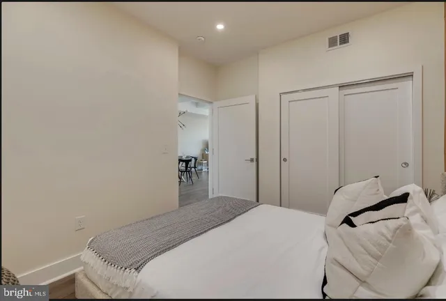 $3,195 | 150 South Independence Mall West, Unit 1011, Philadelphia, PA 19106