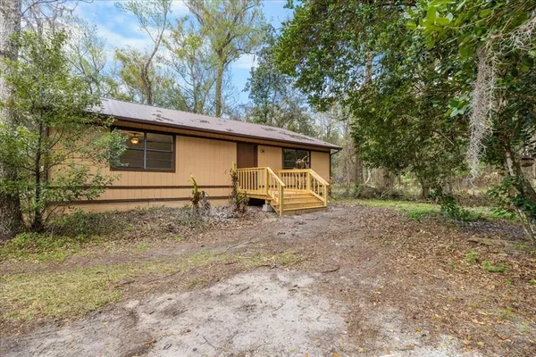 $1,700 | 220 Hickory Street, Brooksville, FL 34601