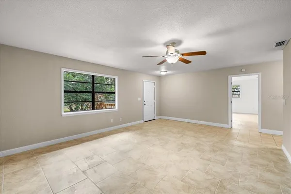 $1,700 | 220 Hickory Street, Brooksville, FL 34601