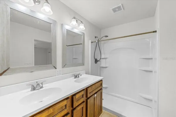 $1,700 | 220 Hickory Street, Brooksville, FL 34601