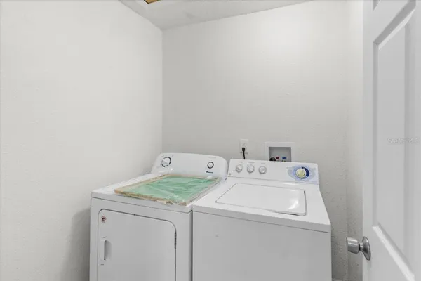 $1,700 | 220 Hickory Street, Brooksville, FL 34601