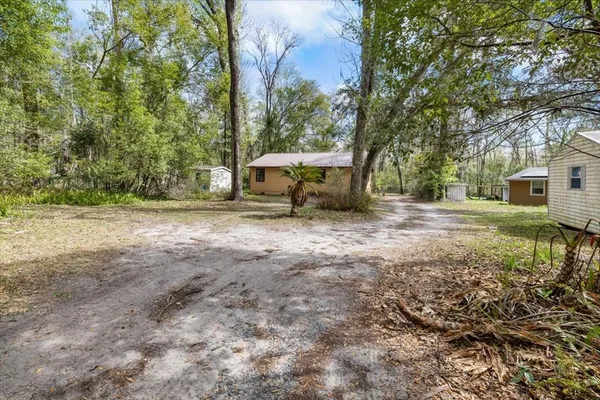 $1,700 | 220 Hickory Street, Brooksville, FL 34601