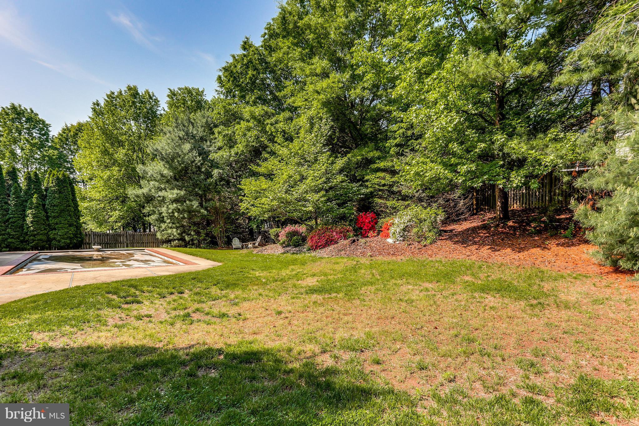 8130 Crest Road Laurel, MD 20723 - Photo 28 of 30 Large Treeline Back Yard!