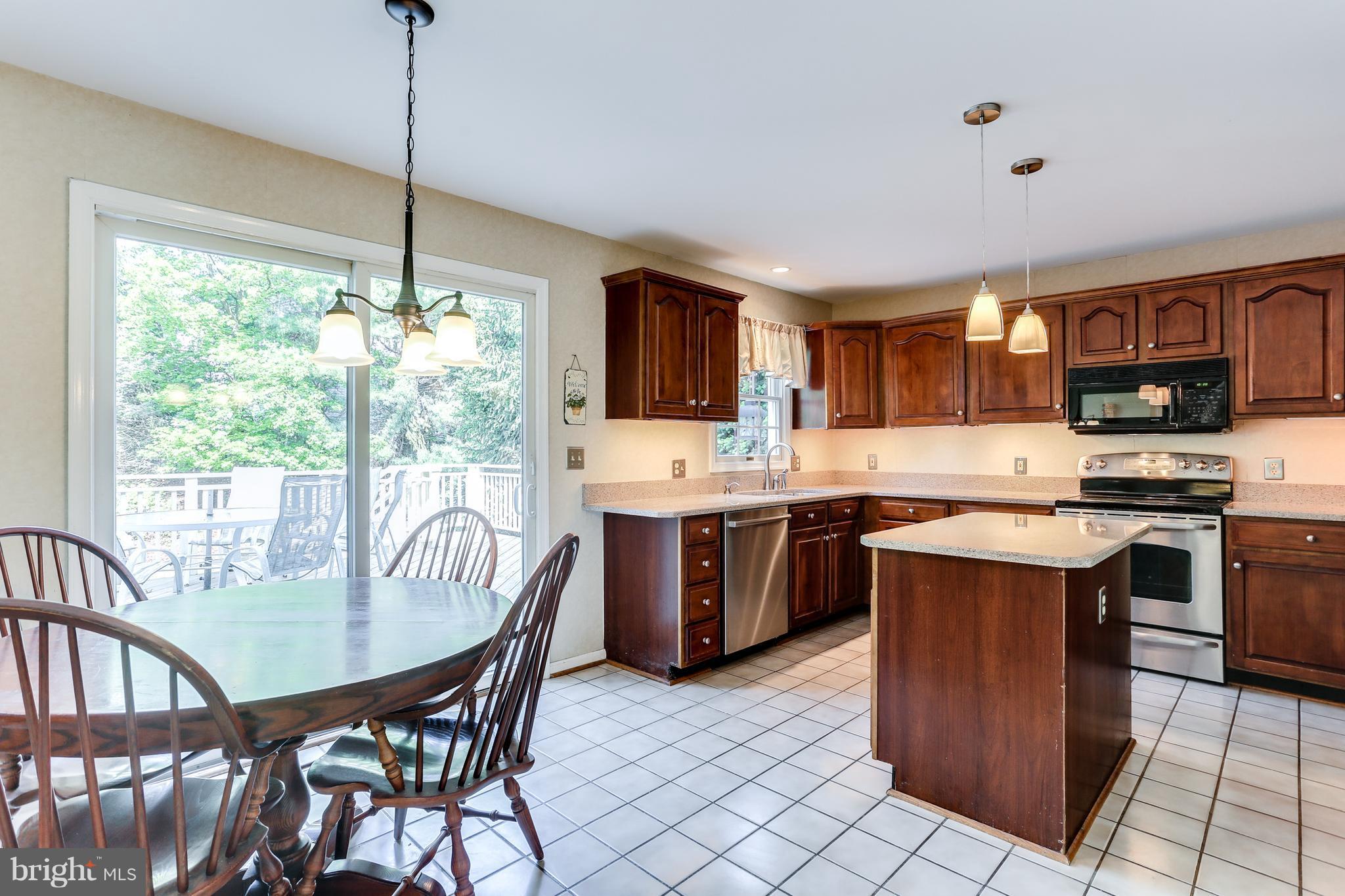 8130 Crest Road Laurel, MD 20723 - Photo 8 of 30 Spacious Kitchen with Eat In Area
