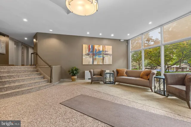 $228,000 | 2829 Connecticut Avenue Northwest, Unit 512, Washington, DC 20008