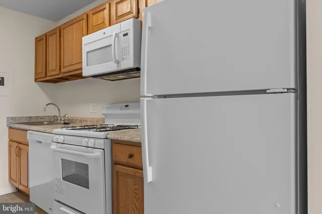 $228,000 | 2829 Connecticut Avenue Northwest, Unit 512, Washington, DC 20008