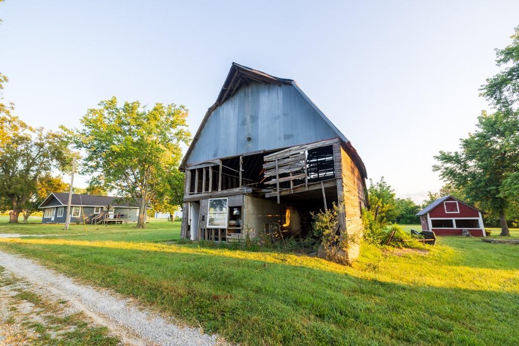 14769 Northeast State Route East Adrian, MO 64720 - Photo 63 of 92 Gallery Image 63