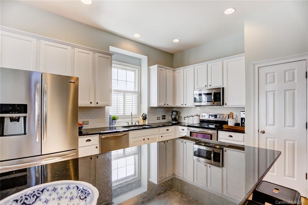 3276 Richard's Crossing Fort Mill, SC 29708 - Photo 16 of 36